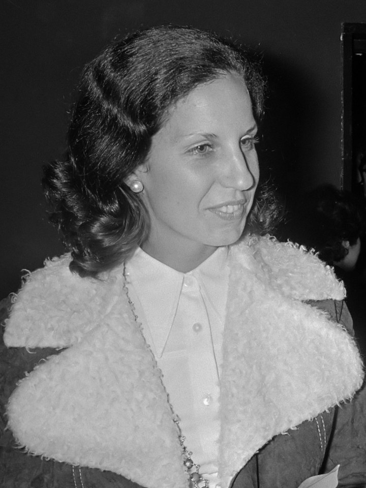 Isabel Allende, adultez, 1999, 57 años. Hija de la fortuna