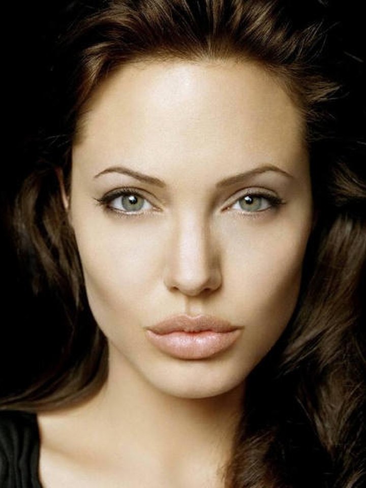 Angelina Jolie, adultez, 2010, 35 años. Salt