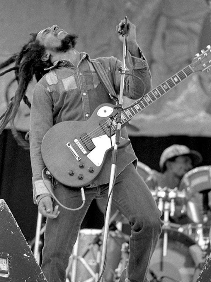 Bob Marley, lo más joven, 1964, 19 años. The Wailers